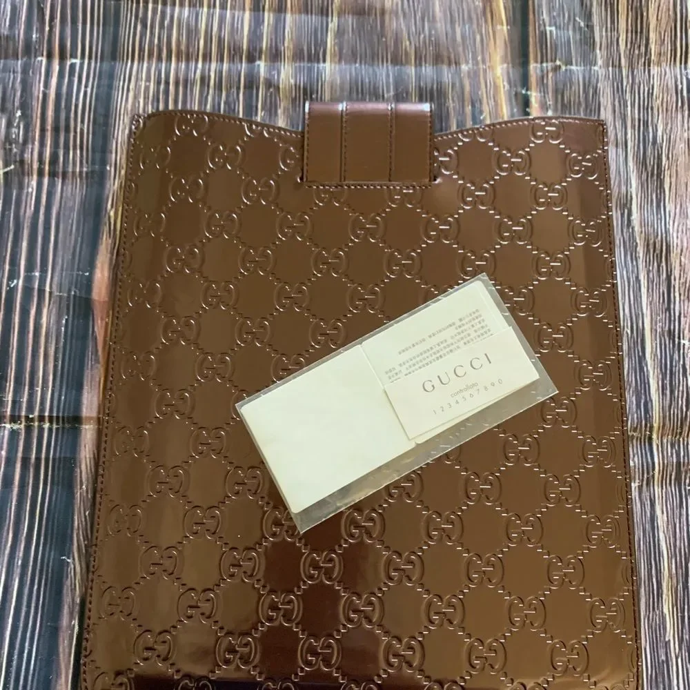 GUCCI 256575-0416 GG GUCCISSIMA LEATHER CARRIER SLEEVE/CASE for iPad etc.